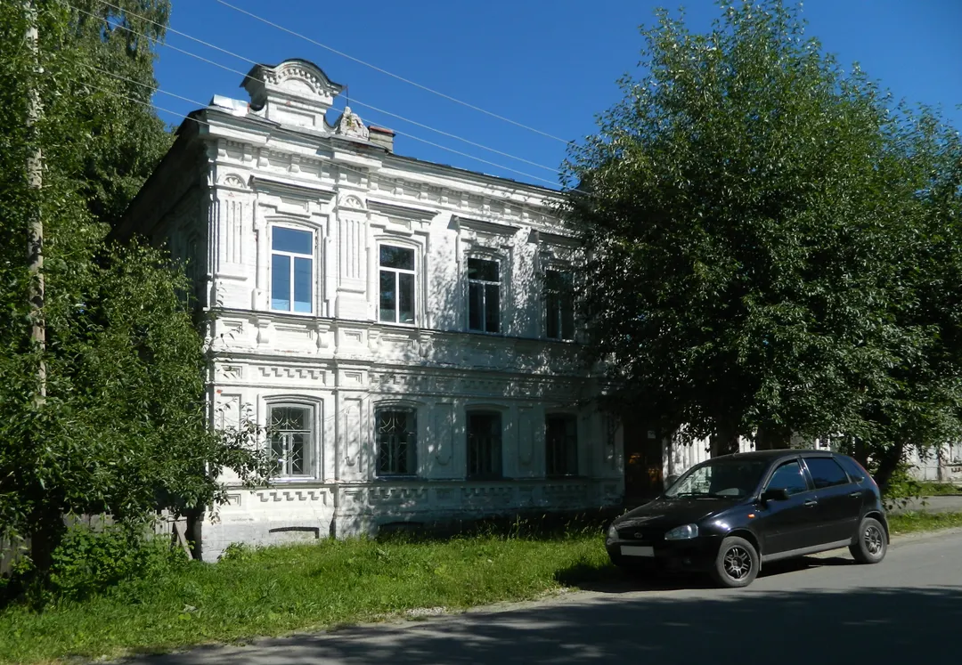 2195. Чердынь. Особняк